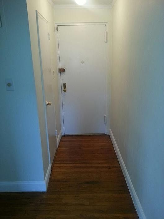 1st image of 39 Street