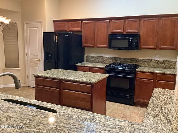 5th image of 211 Shady Grove Ln