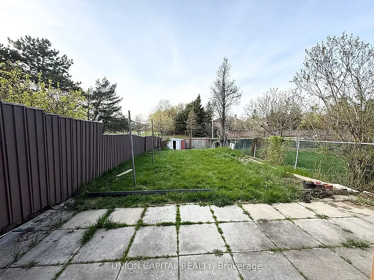 115 Dunbar Cres — Photo 26