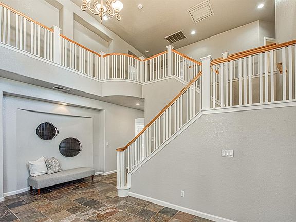 4th image of 9346 N Winery Ave