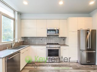 5259 Fauntleroy Way SW, Seattle, WA 98136