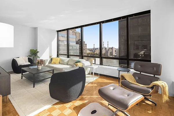 Living room, photo 7