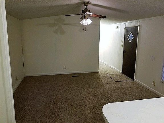 3rd image of 1405 N Park Ave
