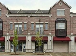 518 Winnetka Ave UNIT 201, Winnetka, IL 60093