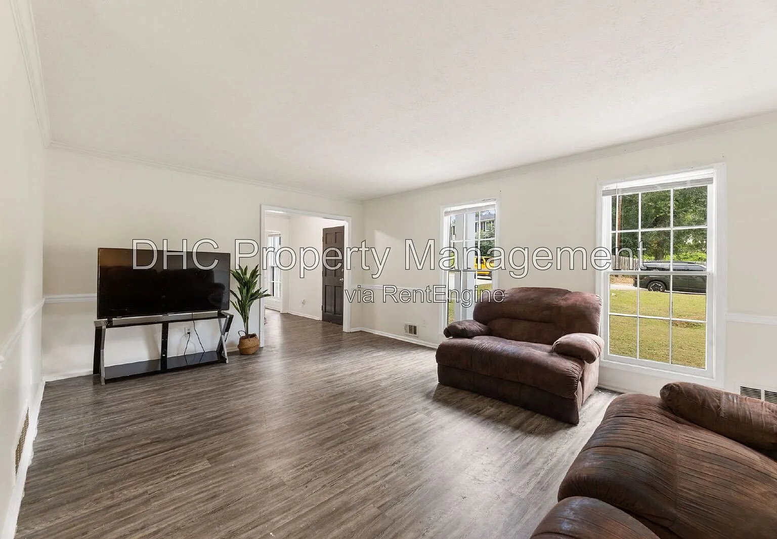 5 bed, 3.0 bath, 1920 sqft, $2,195 — Photo 3