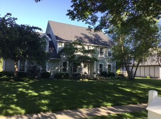 542 Tonbridge Ct, Perrysburg, OH 43551