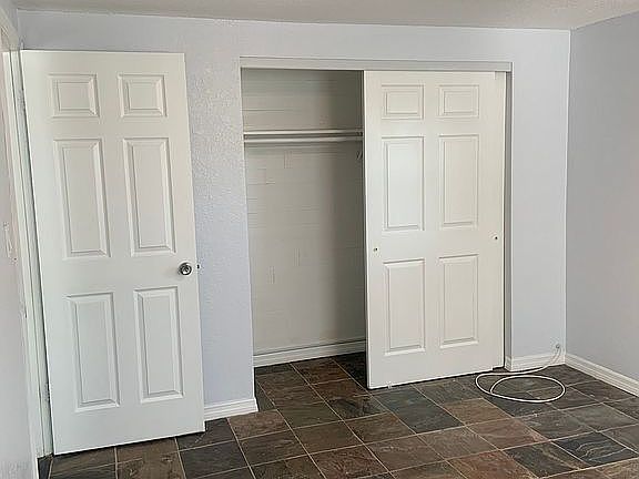 3rd image of 3122 Merita Dr
