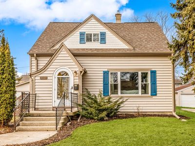 3527 South 82nd STREET, Milwaukee, WI, 53220