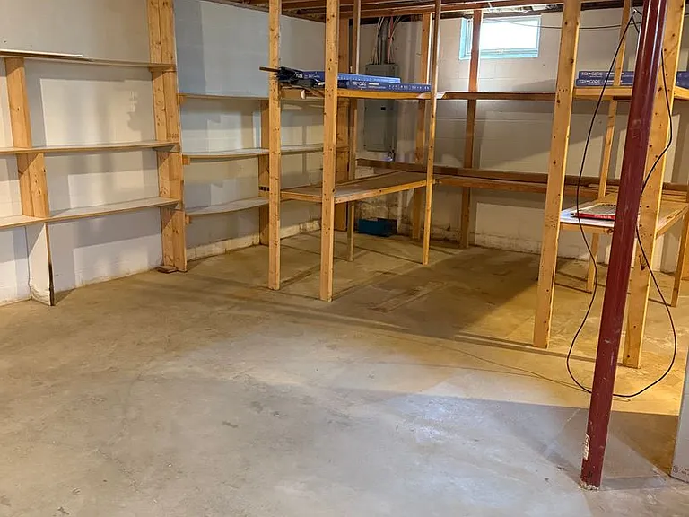 1560 Buttercup Dr — Photo 28