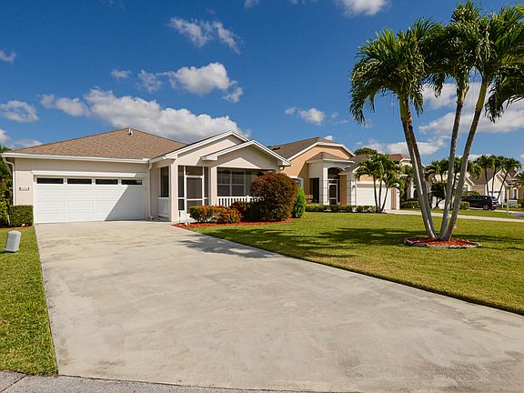 3rd image of 970 NW Tuscany Drive