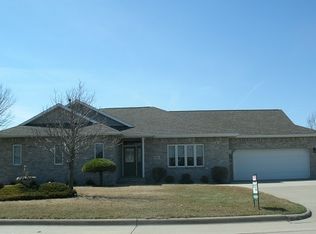 1311 5th St SW, Dyersville, IA 52040