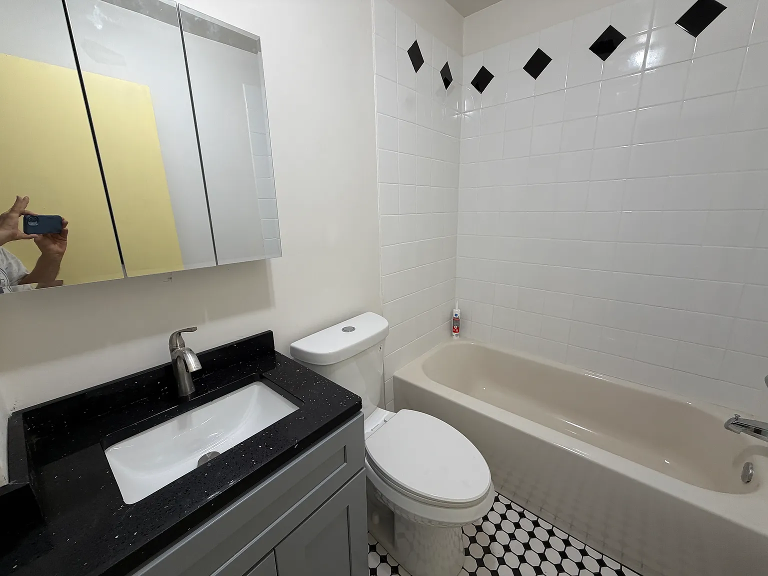 2 bed, 750 sqft, $1,450 — Photo 4