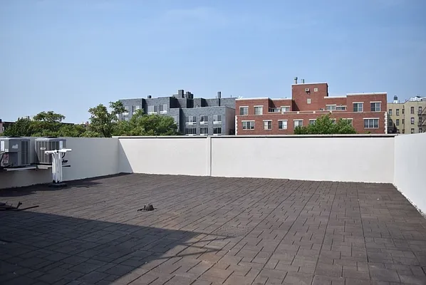 Rented by Extreme Homes Management | media 36