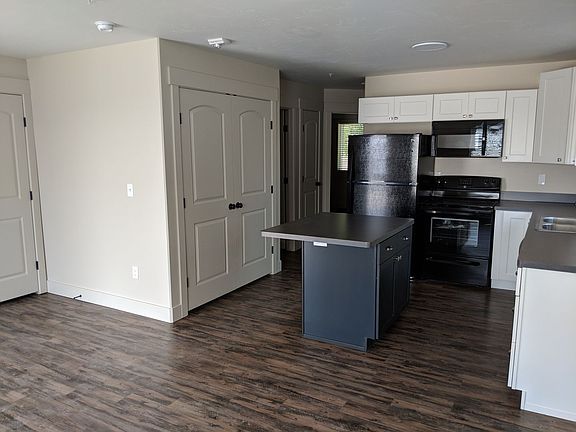 2nd image of 295 Ella Ln #3