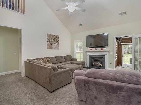 2nd image of 277 Castlebury Dr