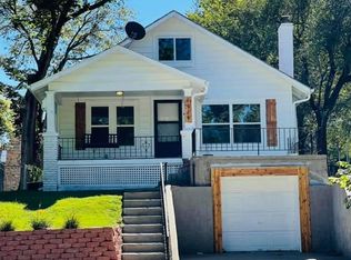 1919 SW Huntoon St, Topeka, KS 66604