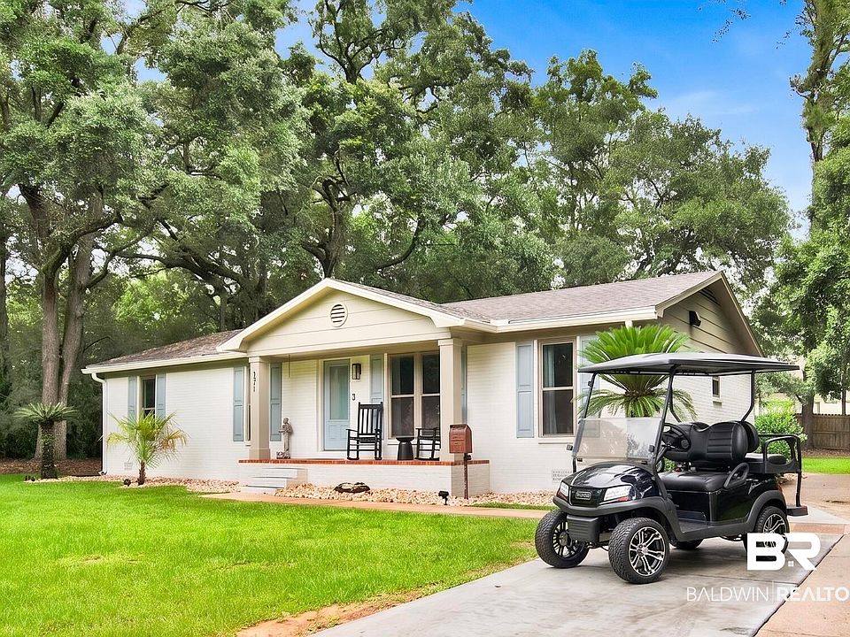 1st image of 571 Morphy Ave