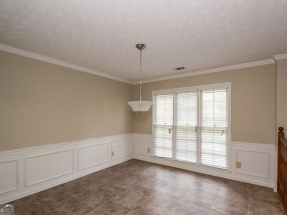 4th image of 3520 Cherry Creek Ct SE