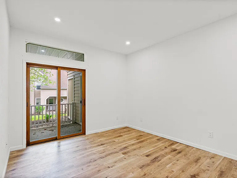 413 Hampton Place Blvd — Photo 5
