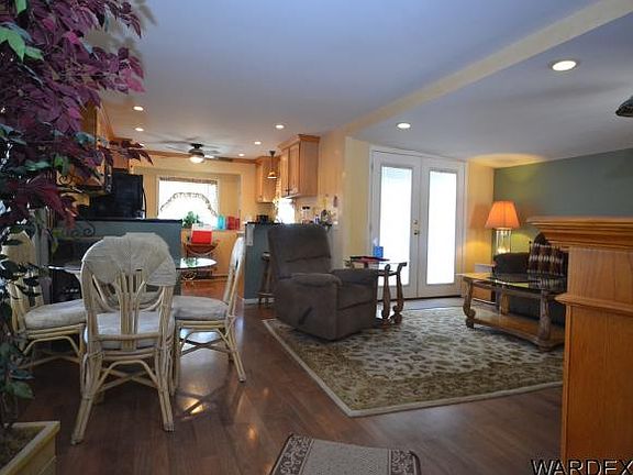 3rd image of 611 Stahlman Dr