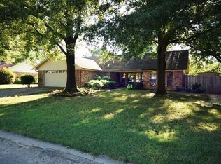 14 Covewood Dr, Conway, AR 72034