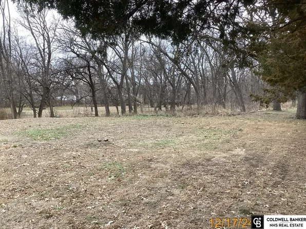 2045 Hawthorne Ave, Crete, NE 68333