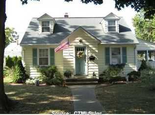 332 Housatonic Dr, Milford, CT 06460