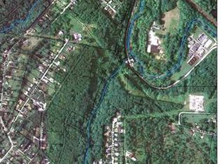 450 Whitney Chase Ln, North Huntingdon, PA 15642