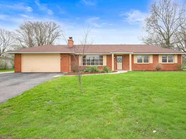 3425 W Brook Dr, Muncie, IN 47304