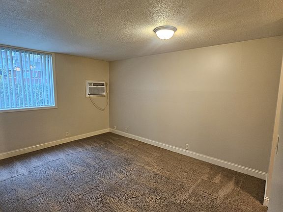 Living Room - Photo 1