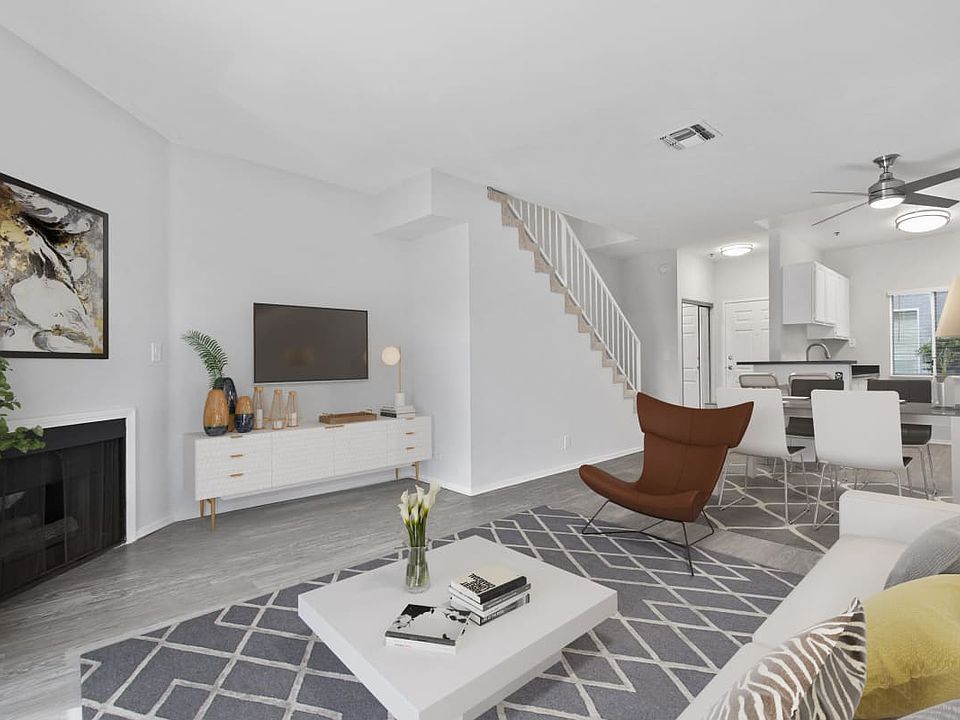 1st image of 8761 De Soto Ave #4123294