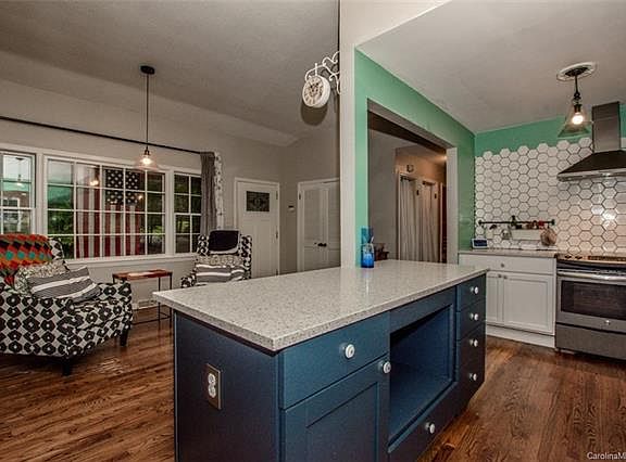 3rd image of 312 N Race St