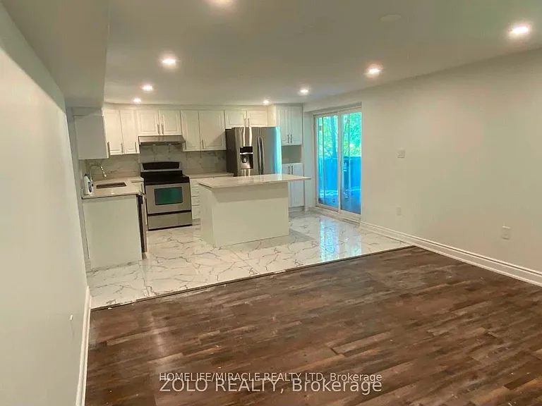 236 Renforth Dr — Photo 2