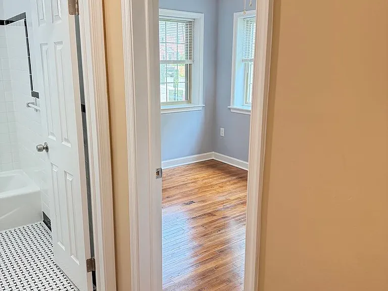 8804 Bradford Rd — Photo 28
