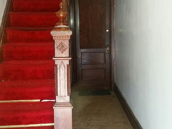 3rd image of 241 E 32nd St