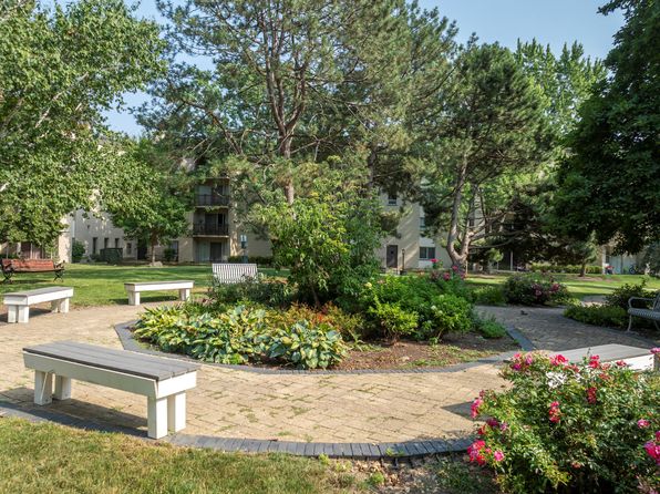 650 W Rand Rd #9-9C304