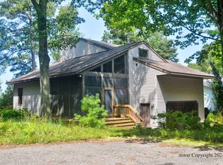 4733 N Lakeshore Rd, Mears, MI 49436