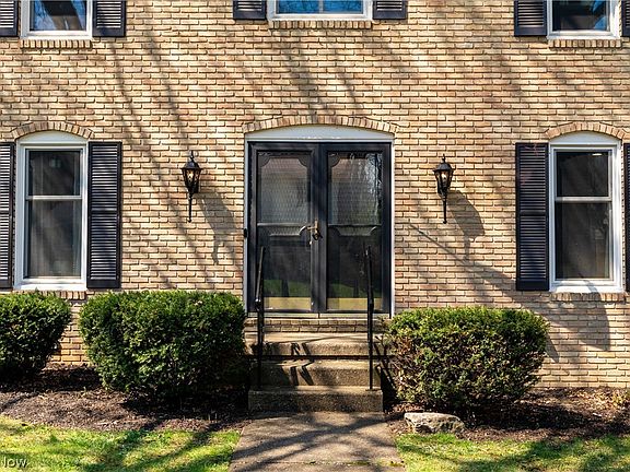 3rd image of 4705 Woodland Ave NW