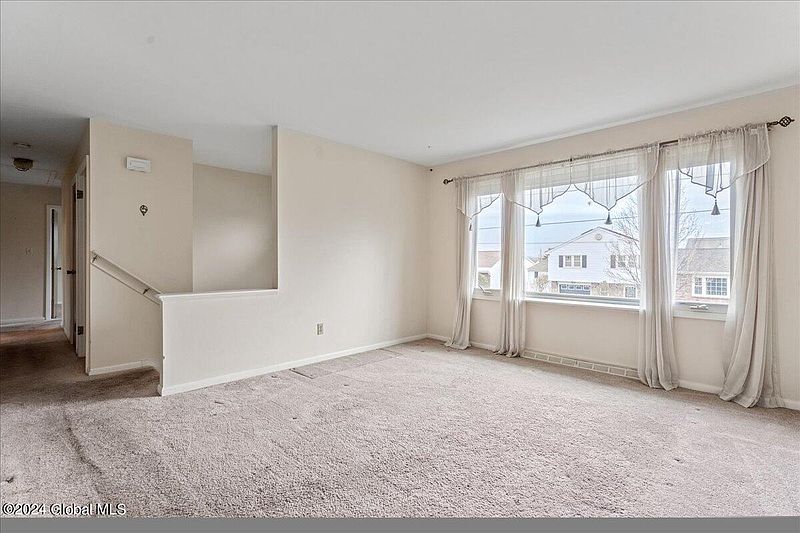 2nd image of 1158 Hendrickson Avenue
