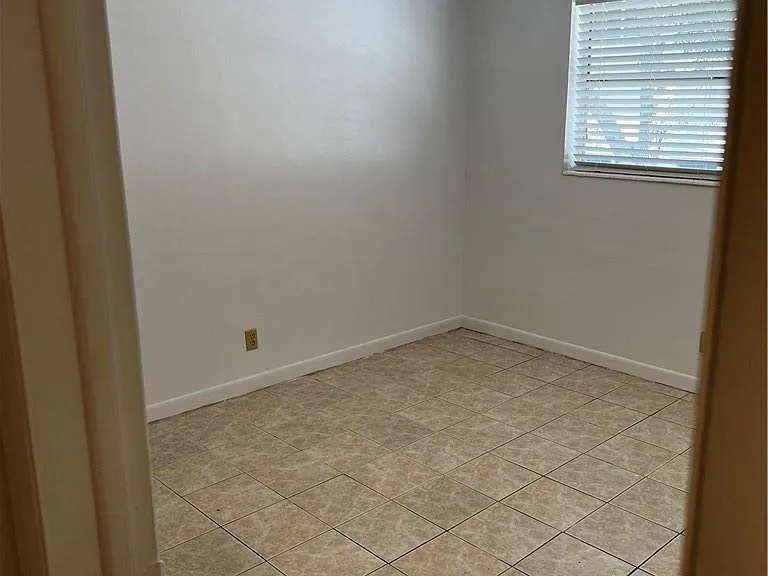 701 Pine Dr #204 — Photo 19