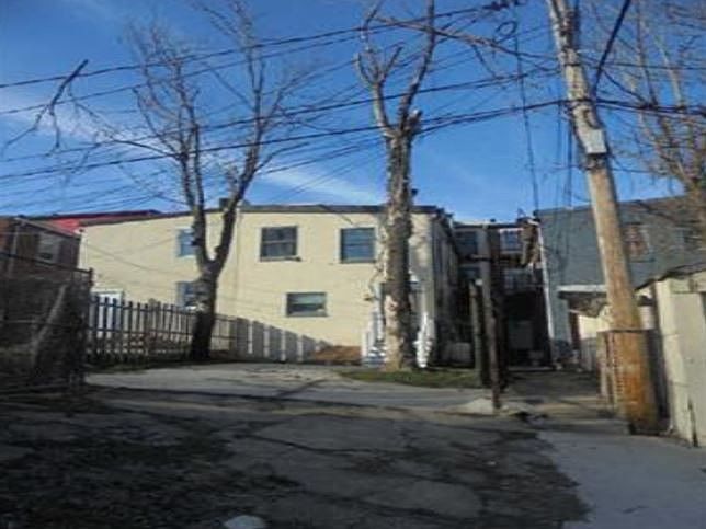 2nd image of 1721 Hollins St