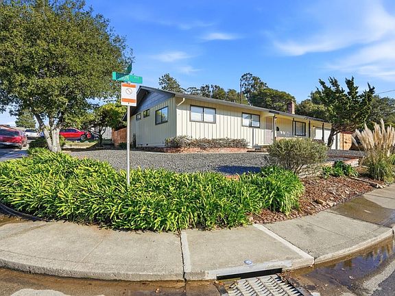 2nd image of 221 Pinon Ave
