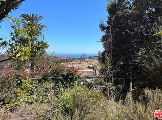 16541 Akron St, Pacific Palisades, CA 90272