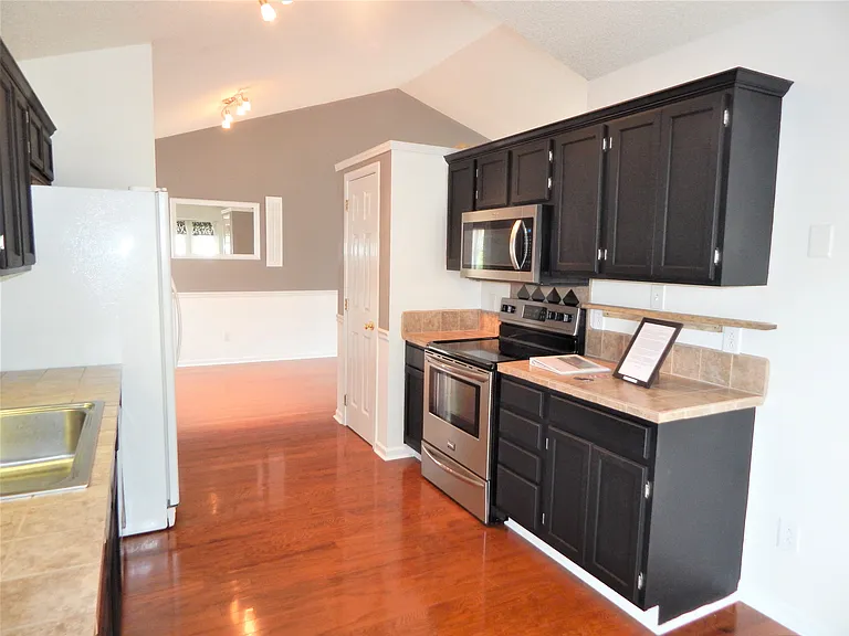 12162 Dearview Ln — Photo 8