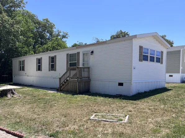 11863 Nassau Ln #52, Demotte, IN 46310