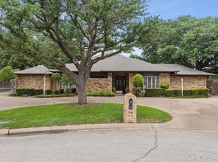 4854 Starcrest Ct, Fort Worth, TX 76132