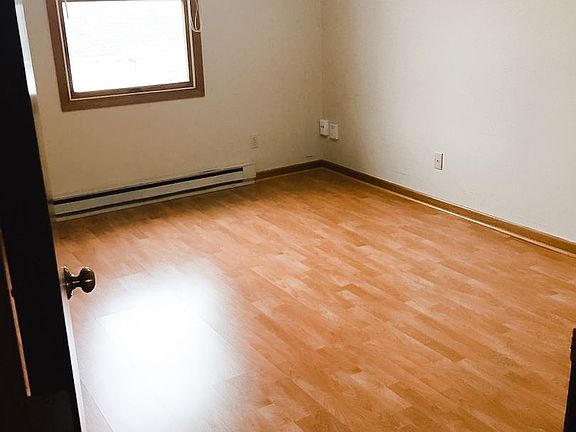 5th image of 716 Sloan St APT E