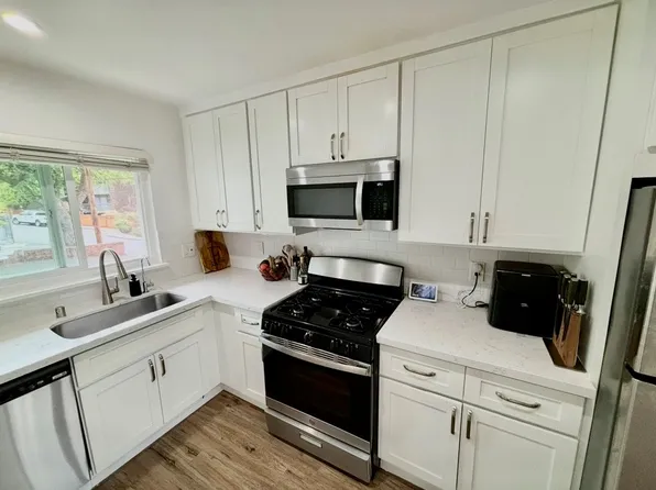 Quix, 3585 Brook St APT 2, Lafayette, CA 94549
