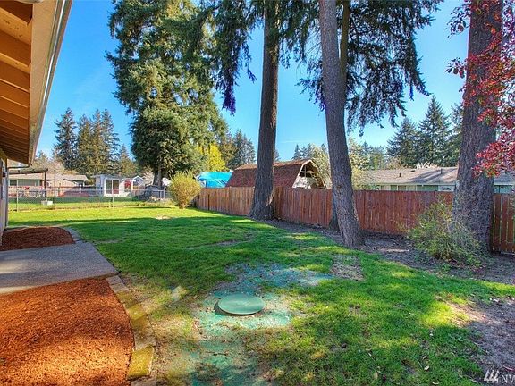 4th image of 17217 10th Avenue Ct E