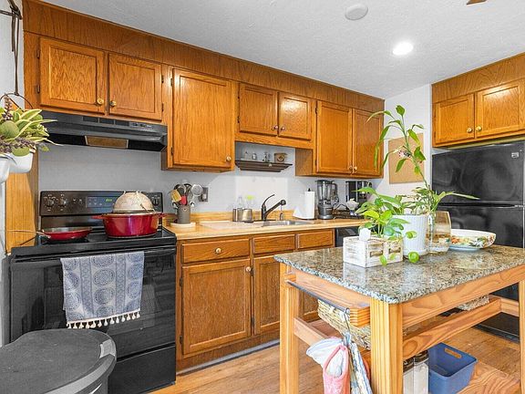 5th image of 300 Falmouth Road APT 20C